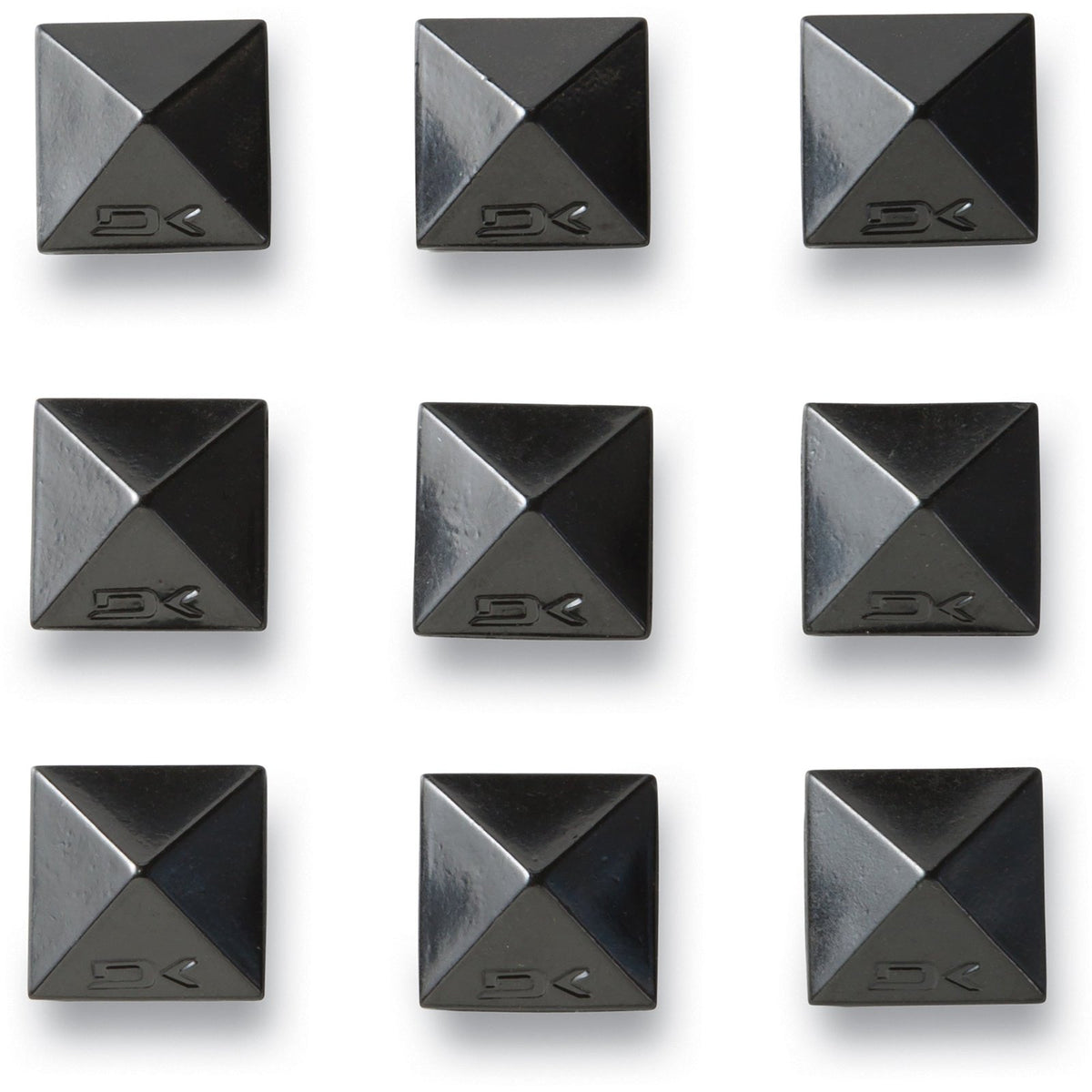 Pyramid Studs Snowboard Stomp Pad Black - Image 1