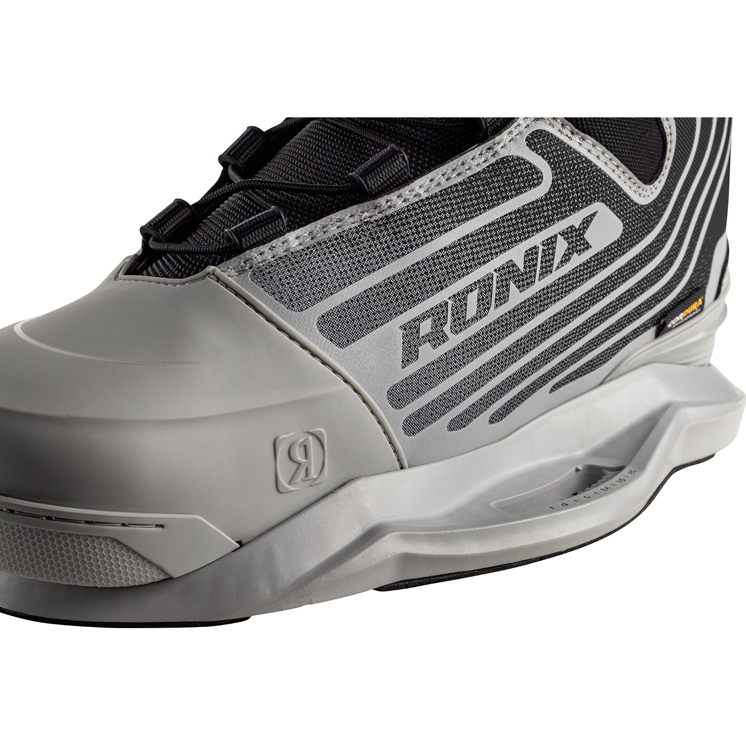 One Legacy Core Wakeboard w/ One Boot Package - Image 28