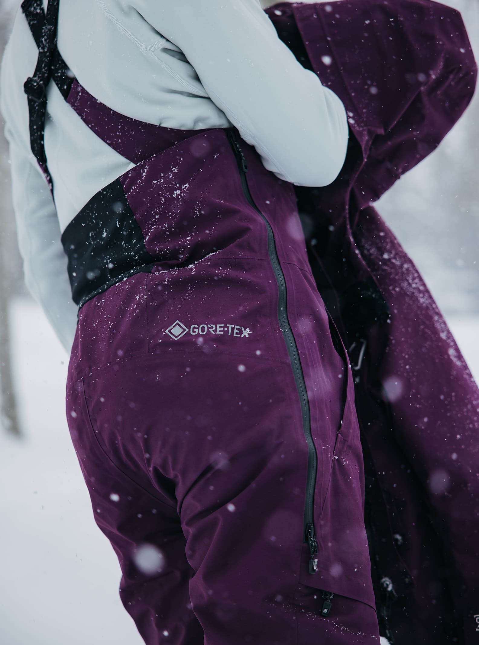 Women's [ak] Kimmy GORE-TEX 2L Bib Snowboard Pants