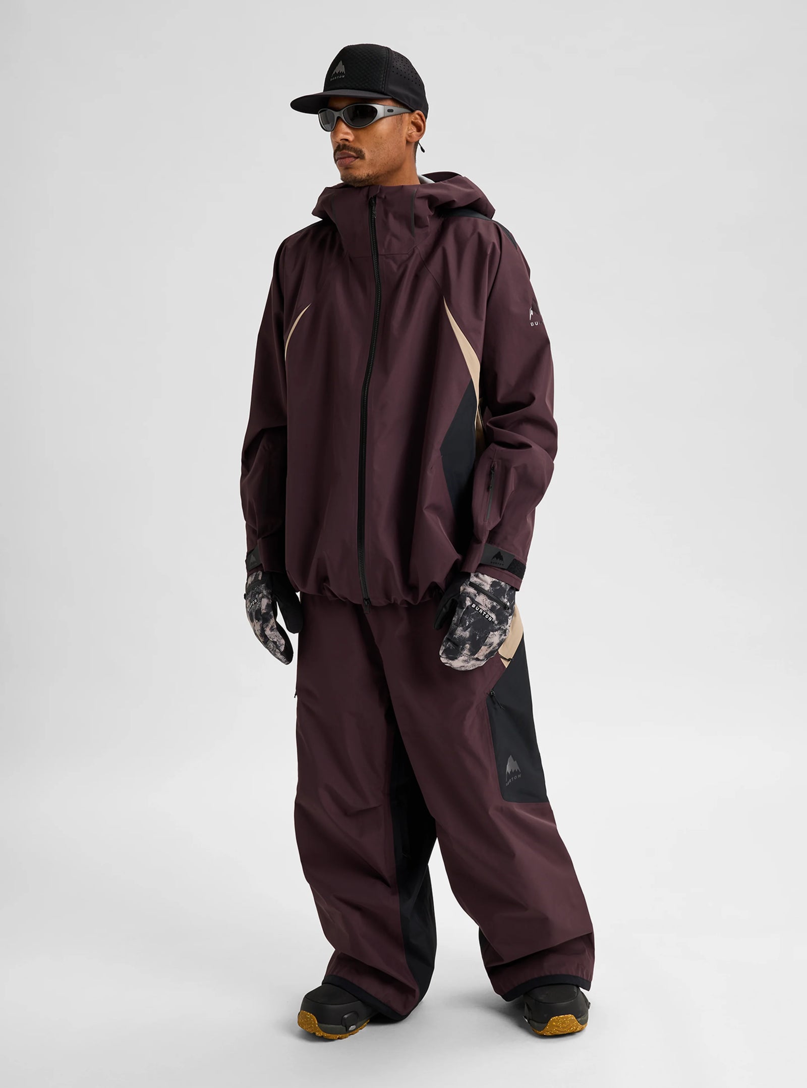 Futuretrust 3L Jacket Bear Hug Brown / True Black / Summit Taupe - Image 12