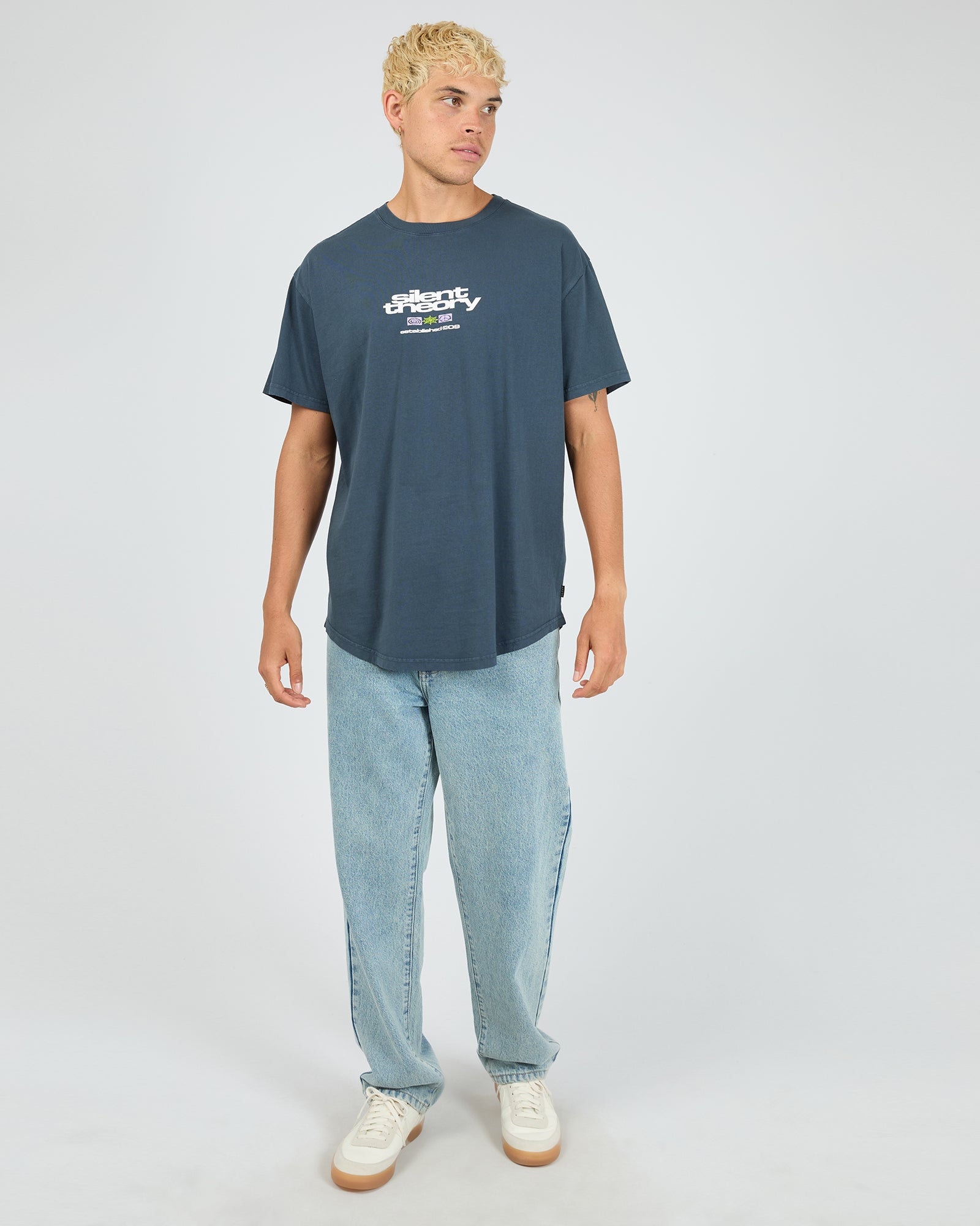 RIOT SCOOP TEE - Image 2