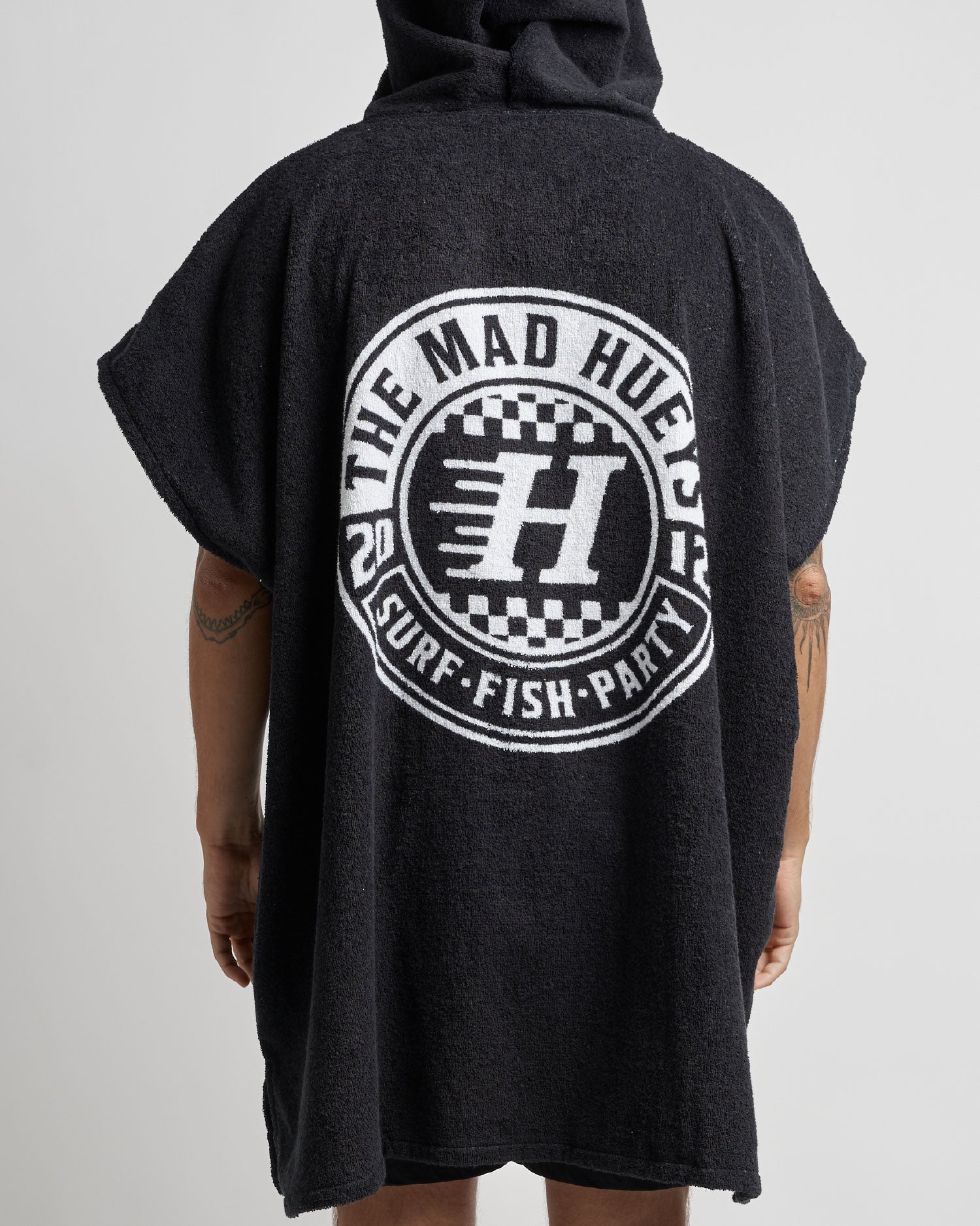 CHECKER HUEYS | HOODED TOWEL - Image 2