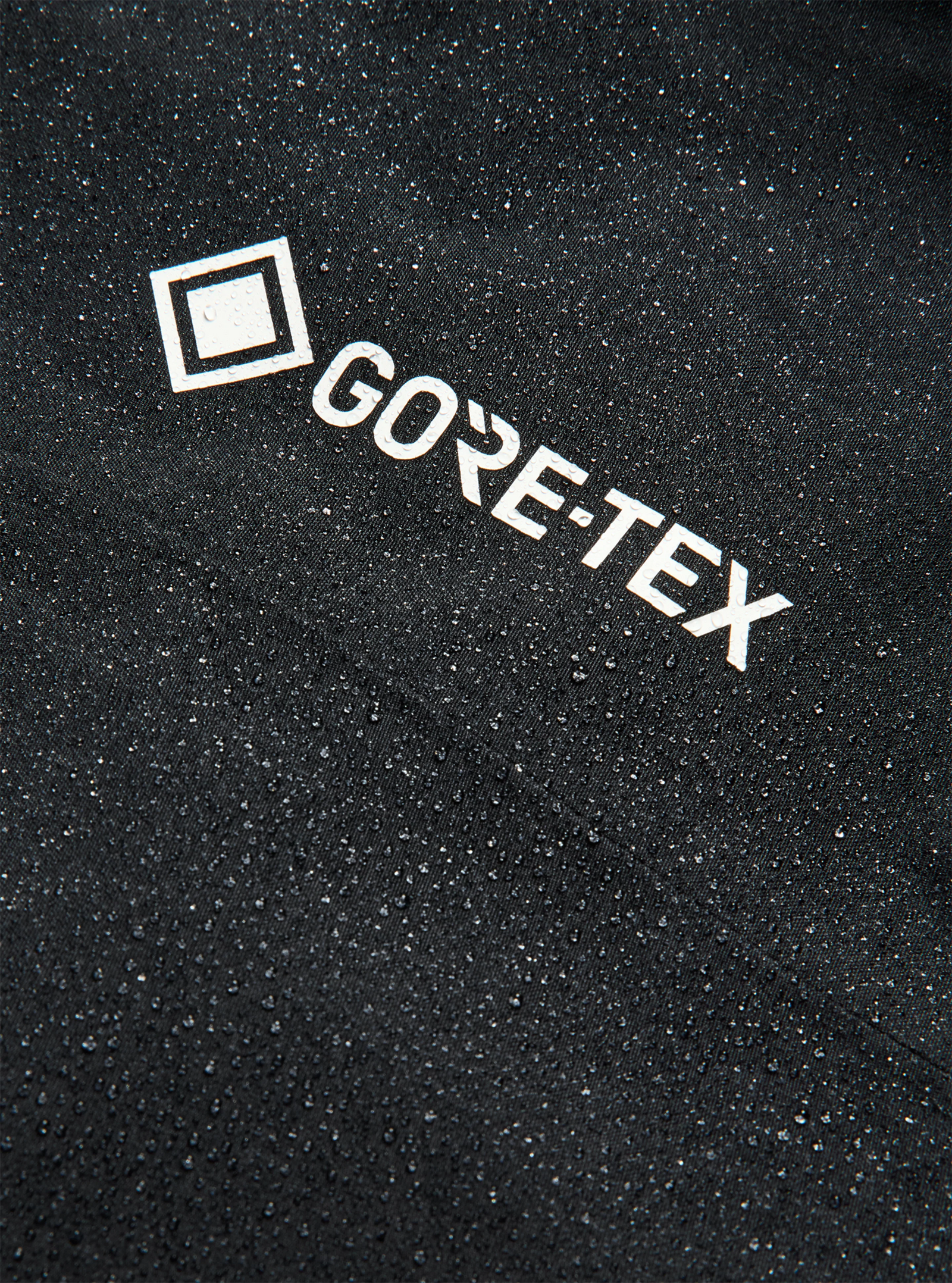 Mens Reserve Gore-Tex 2L Bib Pants True Black - Image 15