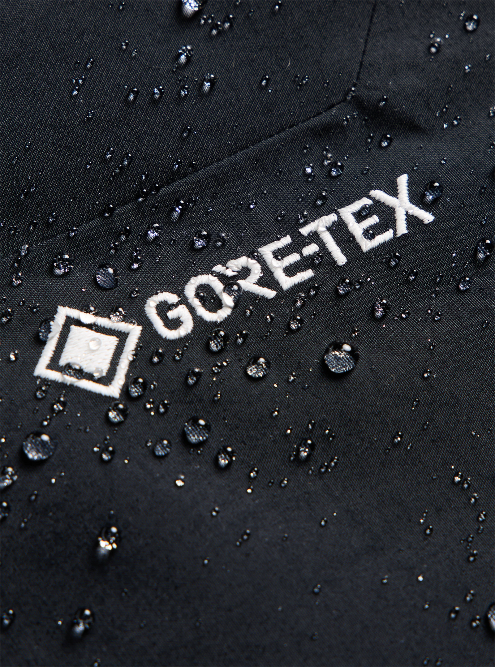 Womens [Ak] Cyclic Gore-Tex 2L Pants True Black - Image 17
