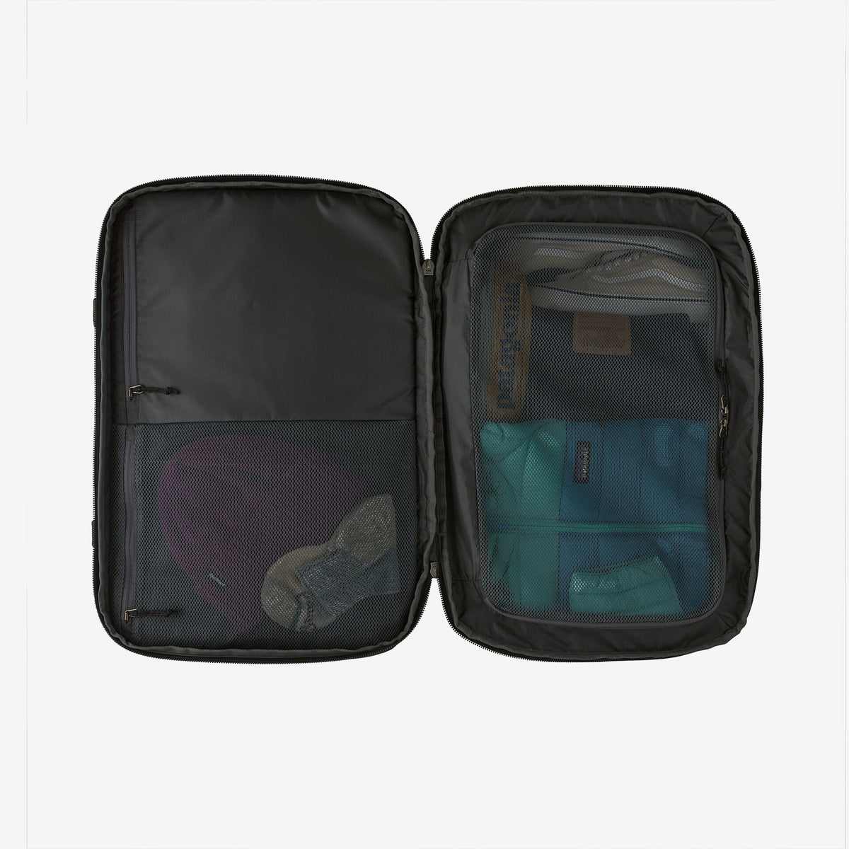Black Hole MLC Pack 45L Travel Bag Black w/Black - Image 2