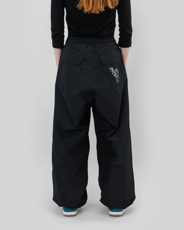 Park Pants Black - Image 34