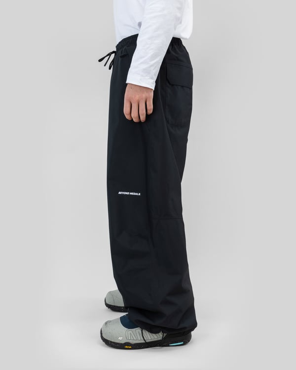 Park Pants Black - Image 26