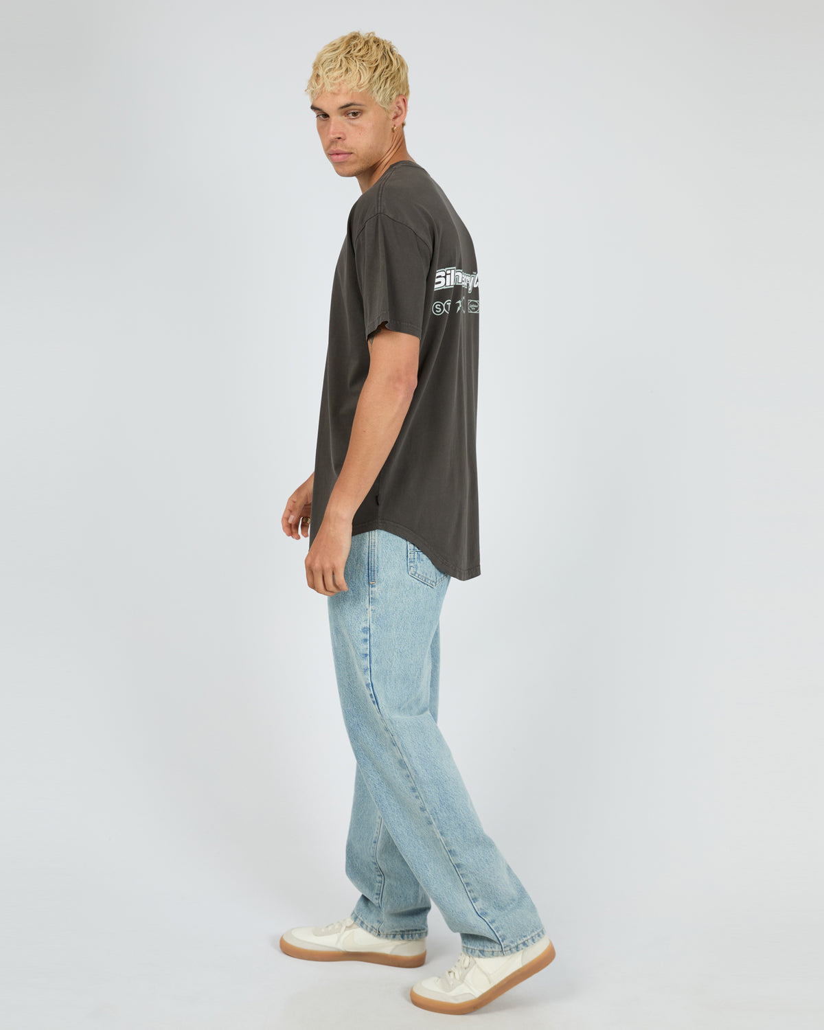 RAIDER SCOOP TEE - Image 6