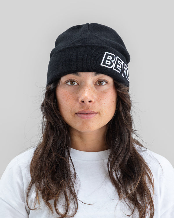 Outline Beanie Black - Image 10