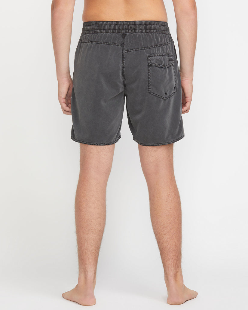 Centre 17" Trunk