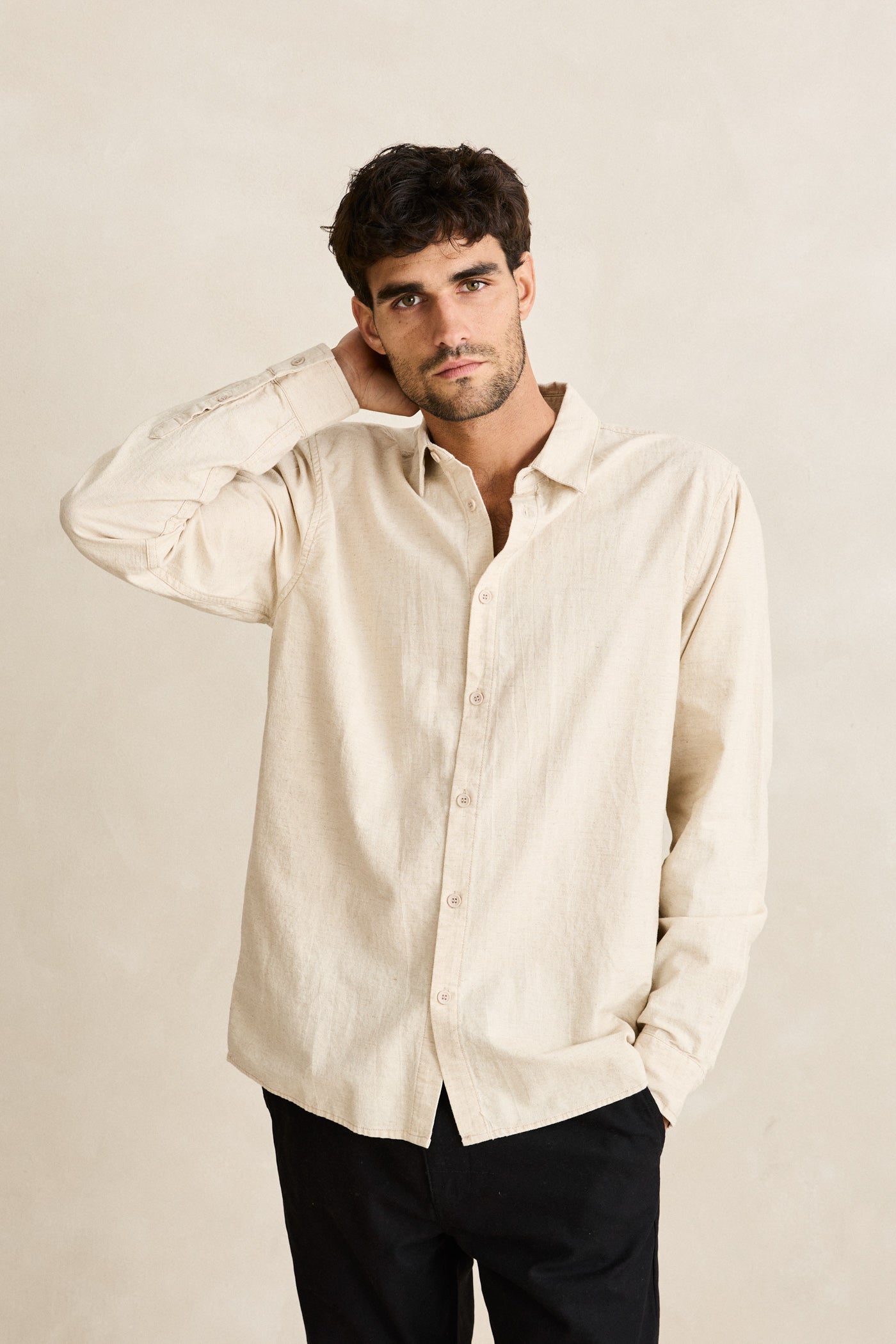 Mens Classic Linen Dress Shirt Sanddune - Image 4