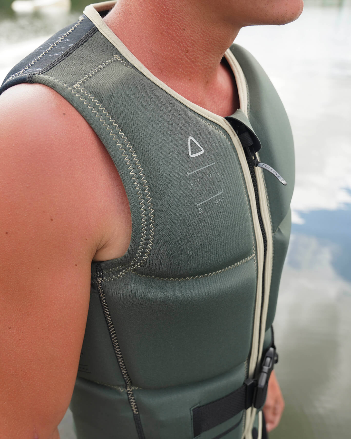 Mens Affiliate Life Jacket Olive - Image 4