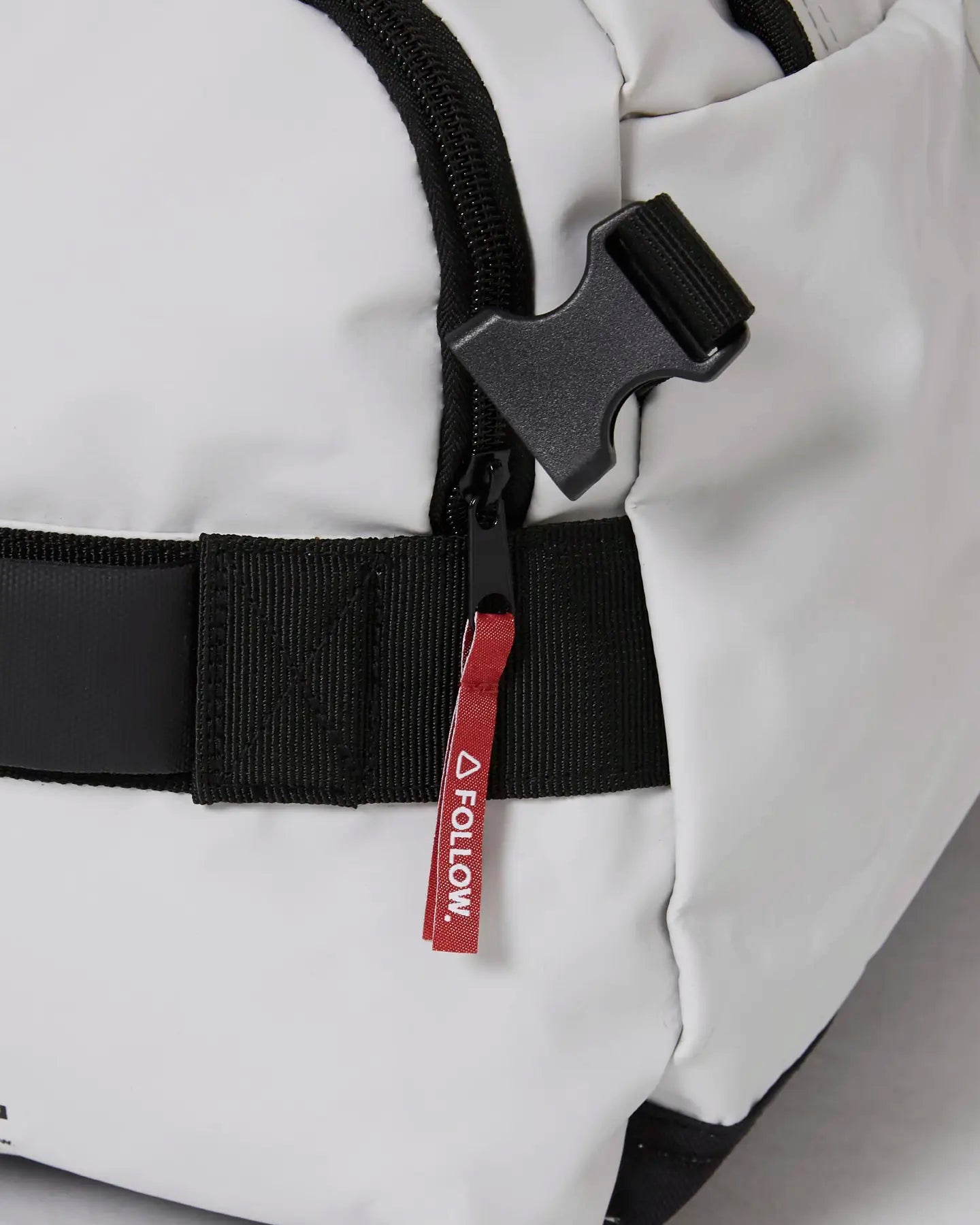 Life Duffel Bag Light Grey - Image 6