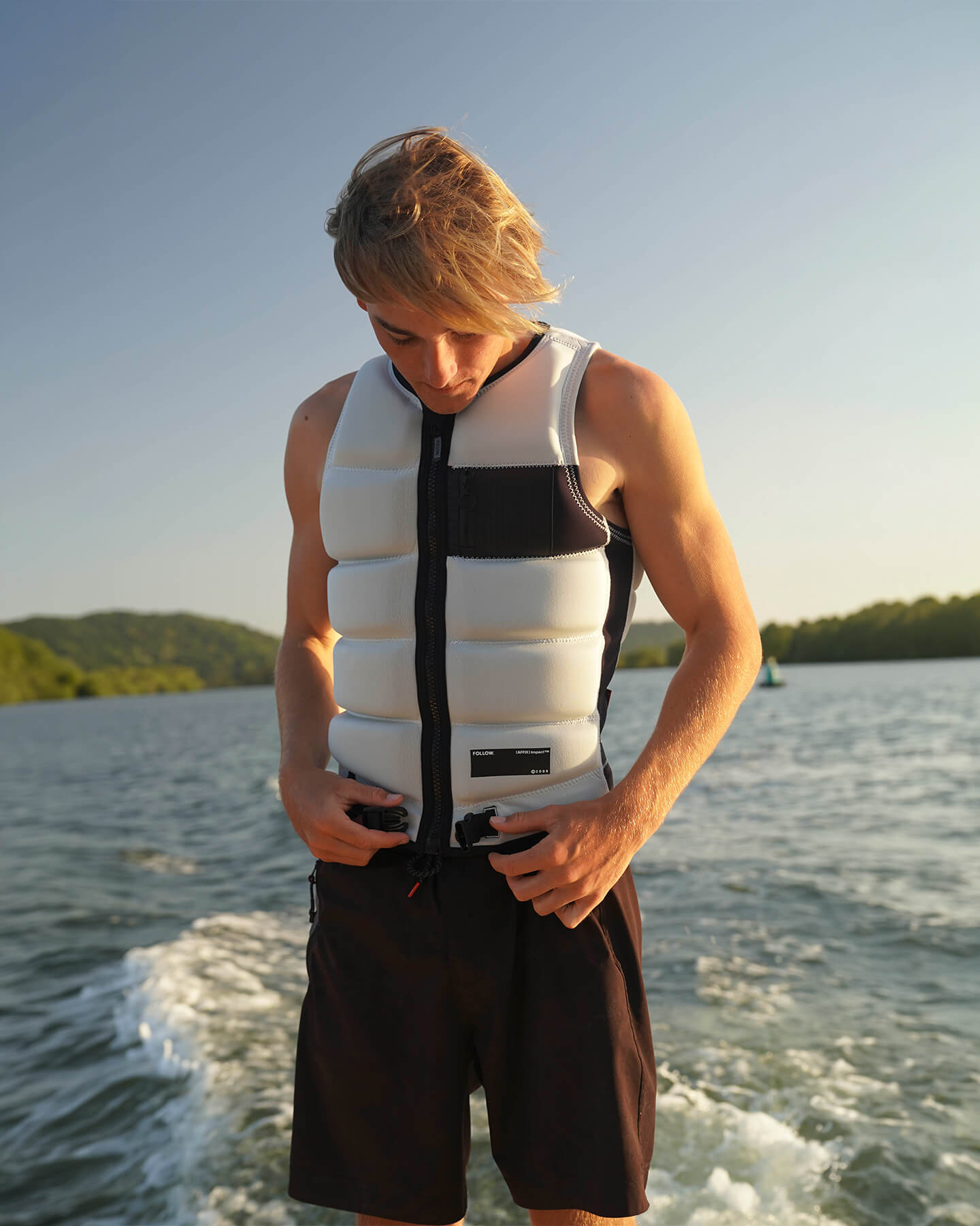 Affix Life Jacket Silver - Image 5