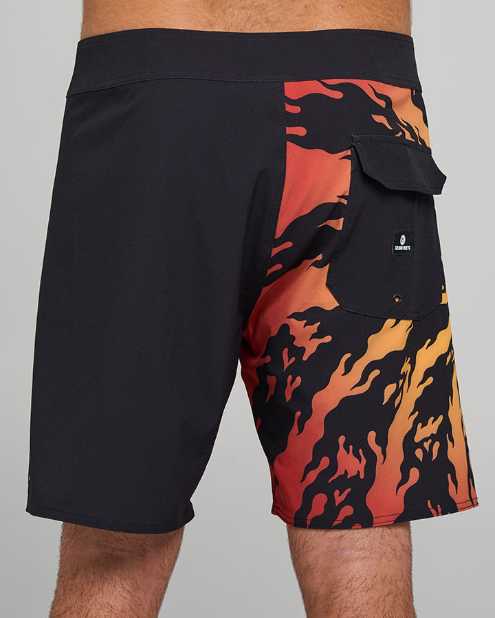 SKULL SPIRAL 18" BOARDSHORT