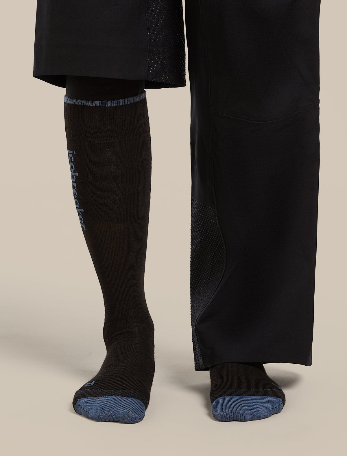 Womens Merino Ski+ Ultralight Over The Calf Socks Black/Dawn - Image 4