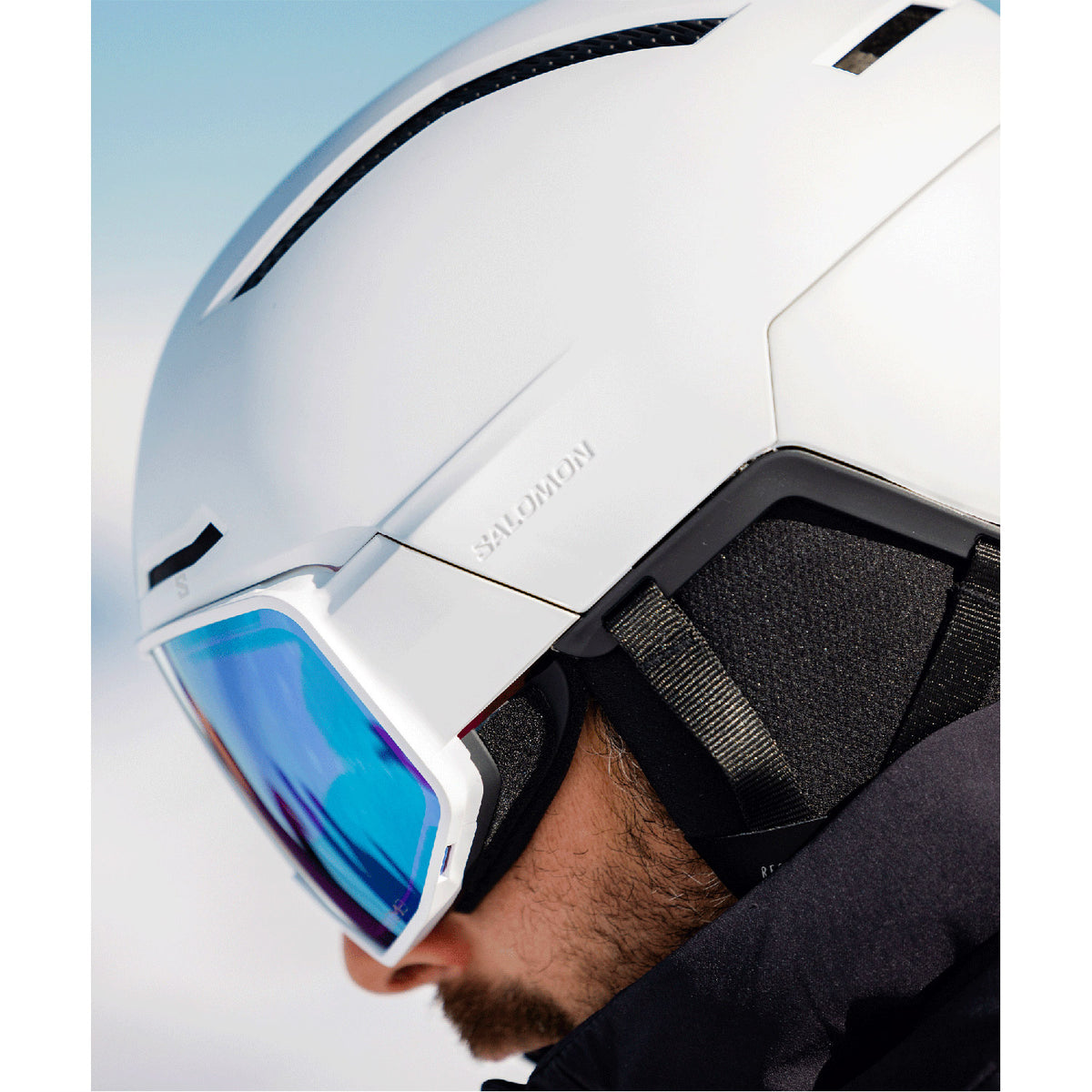 Driver Pro Sigma MIPS Visor Snow Helmet White - Sky Blue Visor