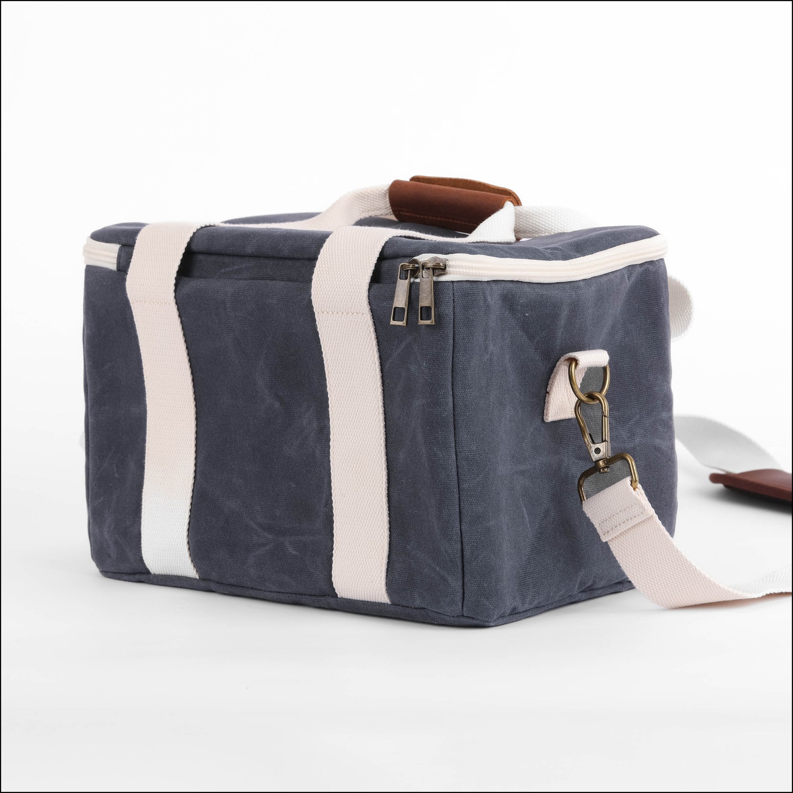 Voyage Cooler Navy - Image 3