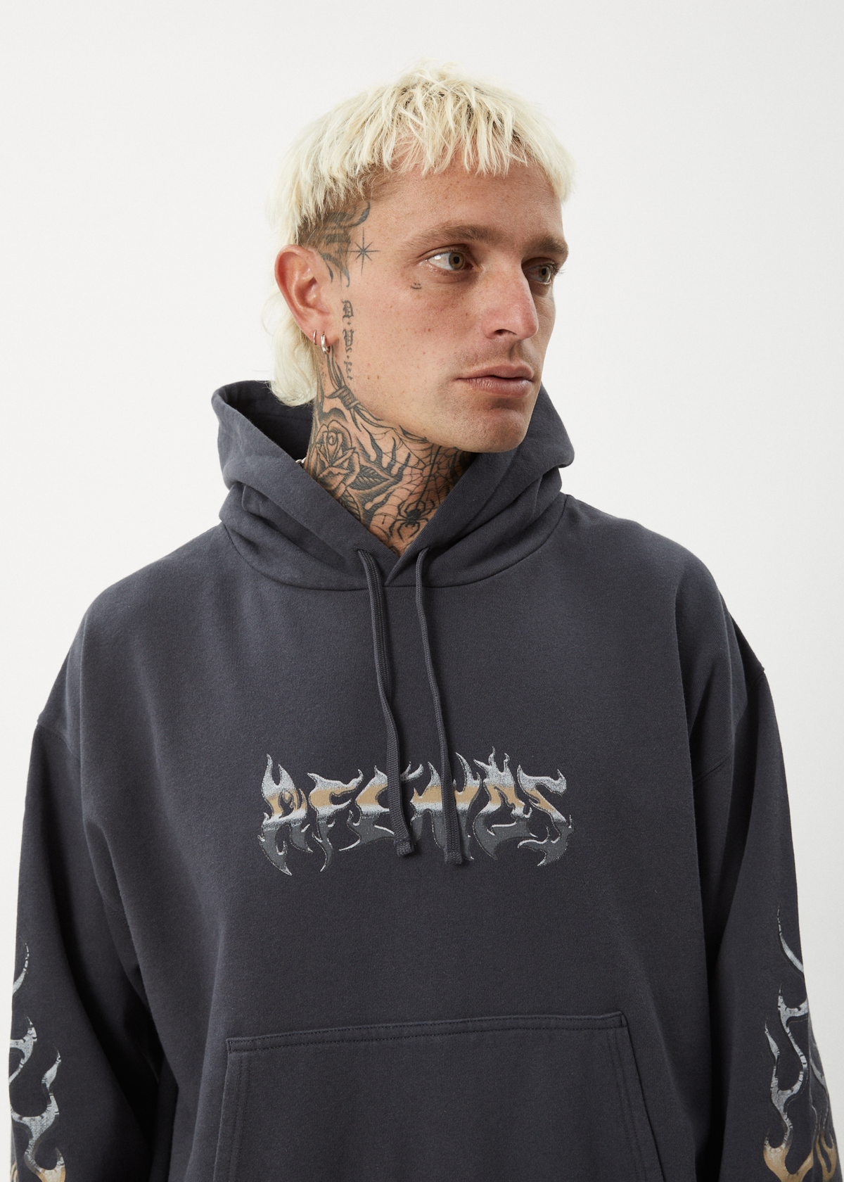 Boxy Pull On Hood