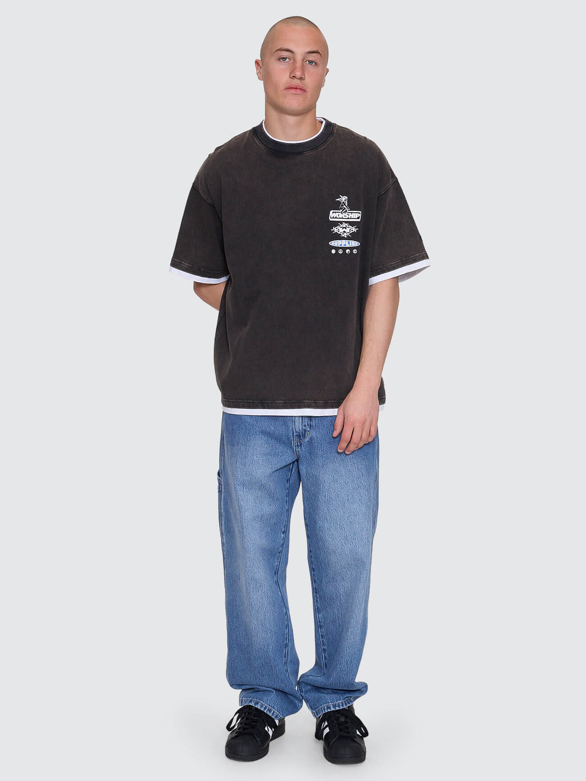 Is This It Box Fit Cropped Layer Tee Washed Black - Image 8