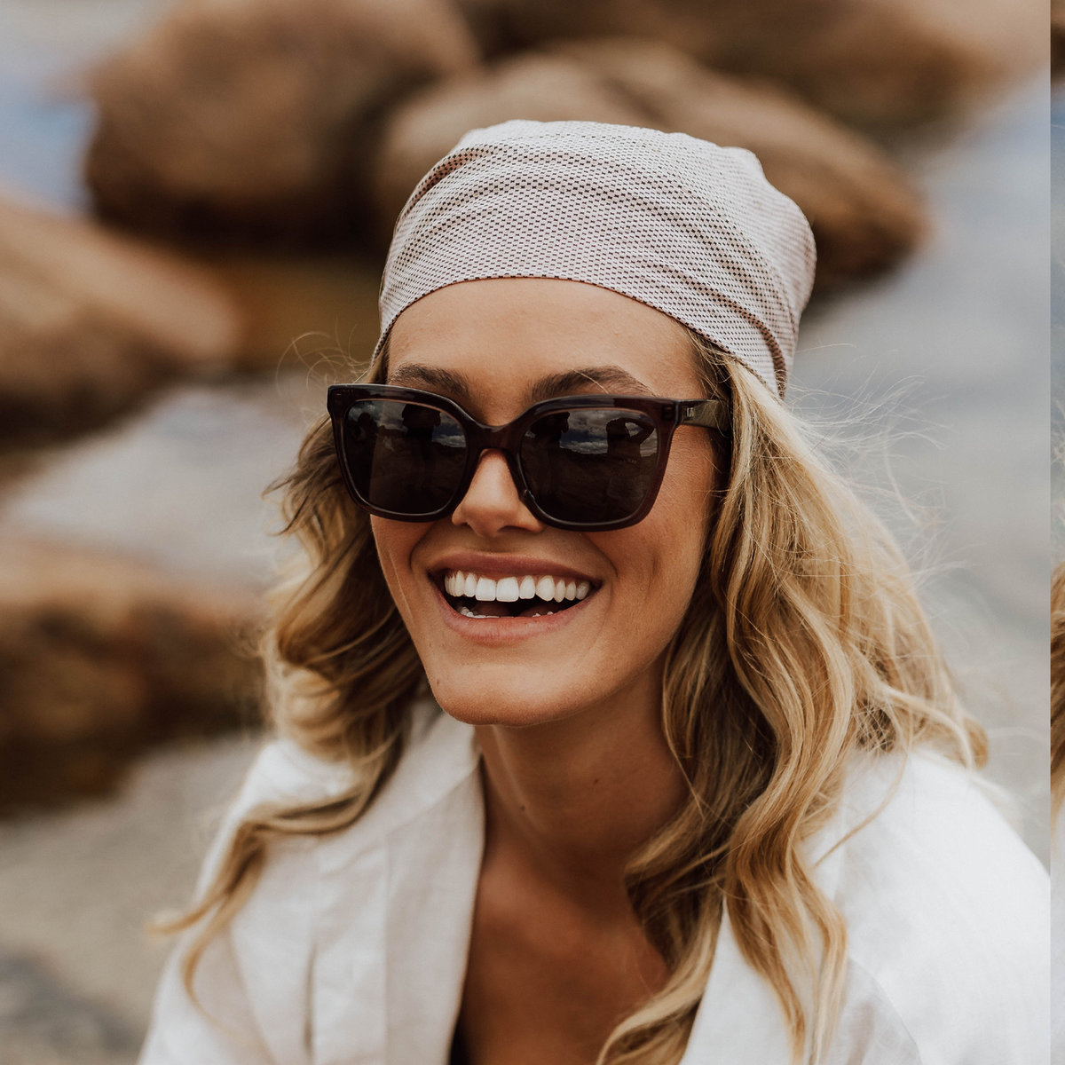 PURSUIT - Eco Crystal Velvet / Neutral Grey
