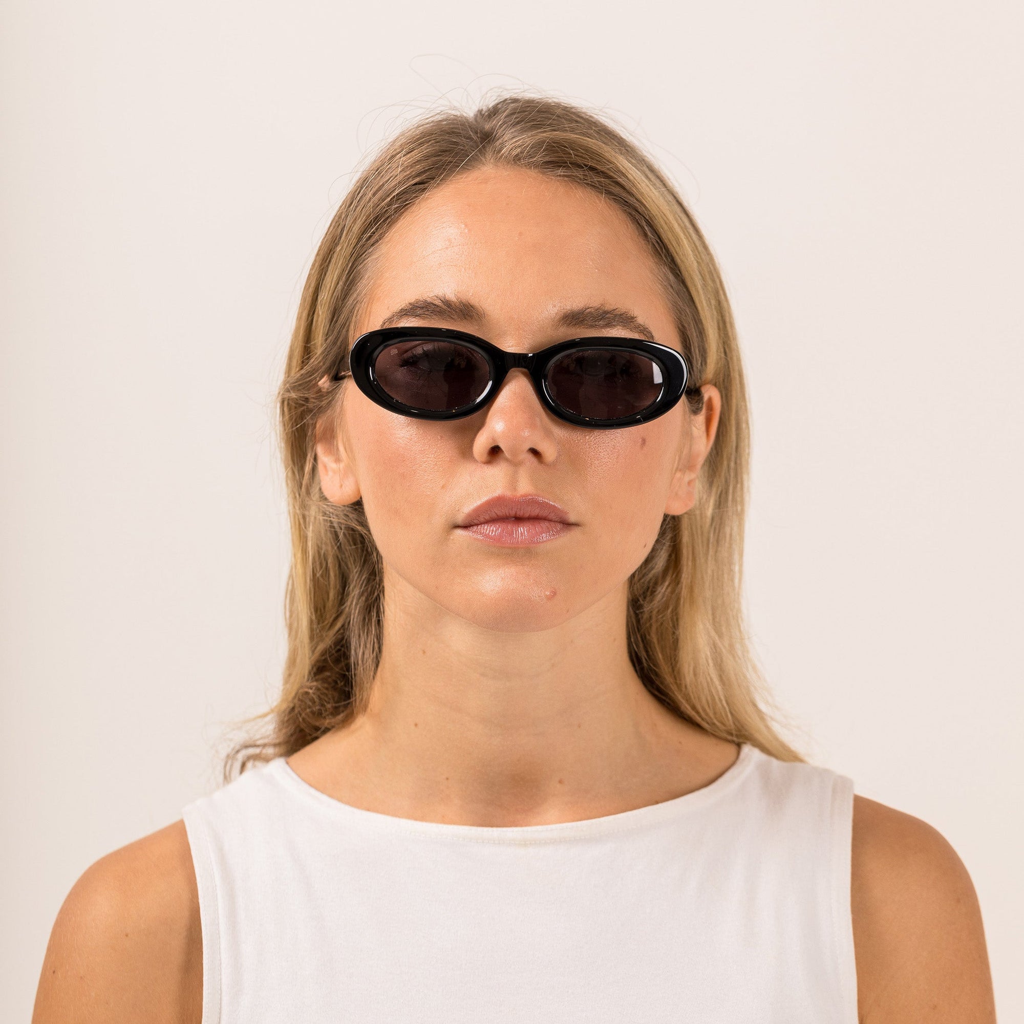 Lourdes Black Sunglasses