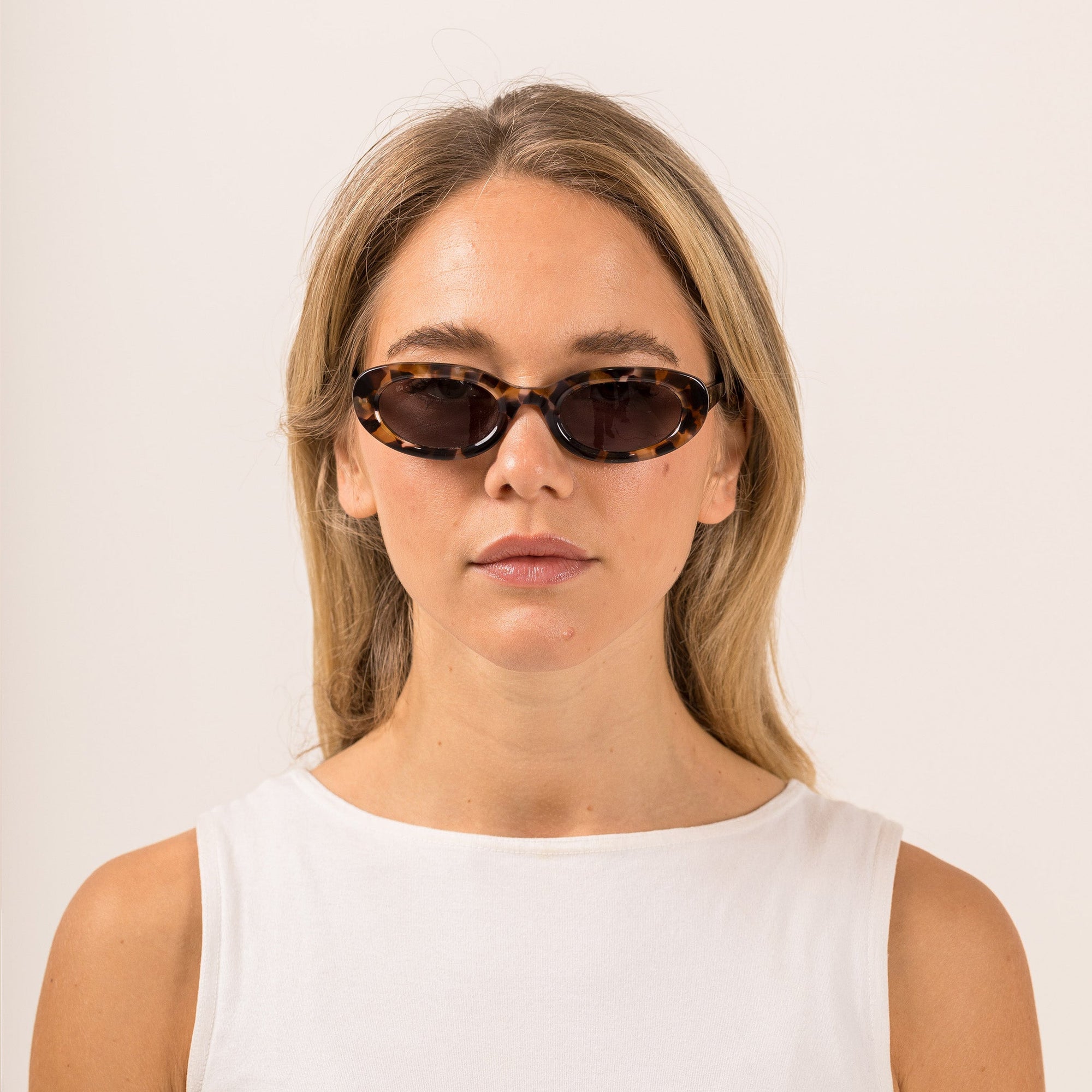 Lourdes Pebble Tort Sunglasses