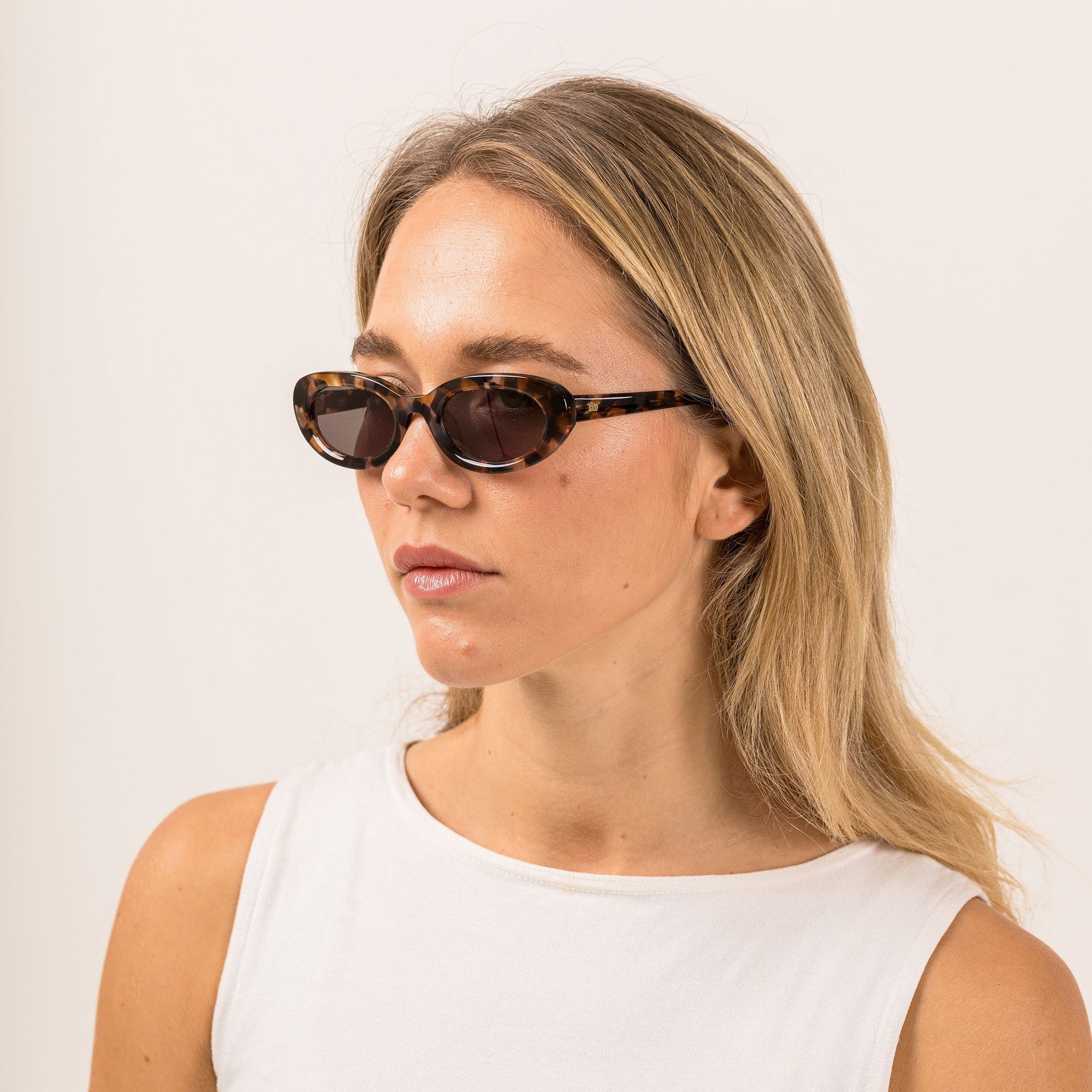 Lourdes Pebble Tort Sunglasses