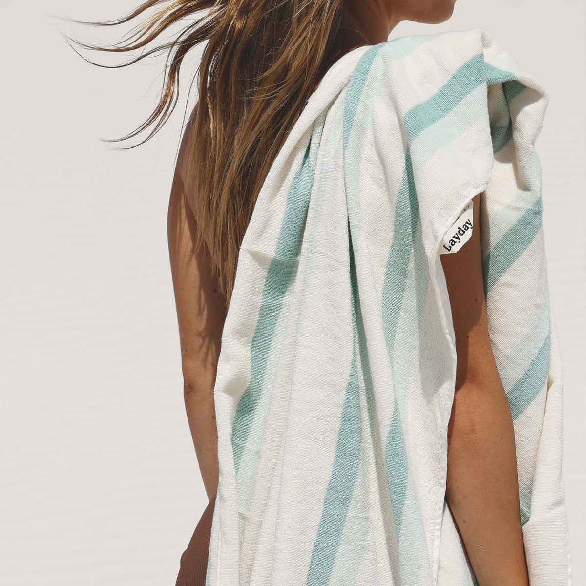 Mens Shallows Towel Sky - Image 4