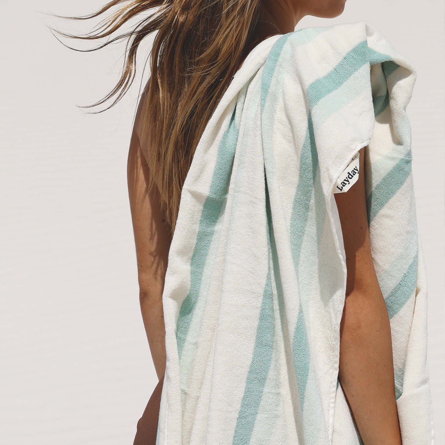 Mens Shallows Towel Sky - Image 4
