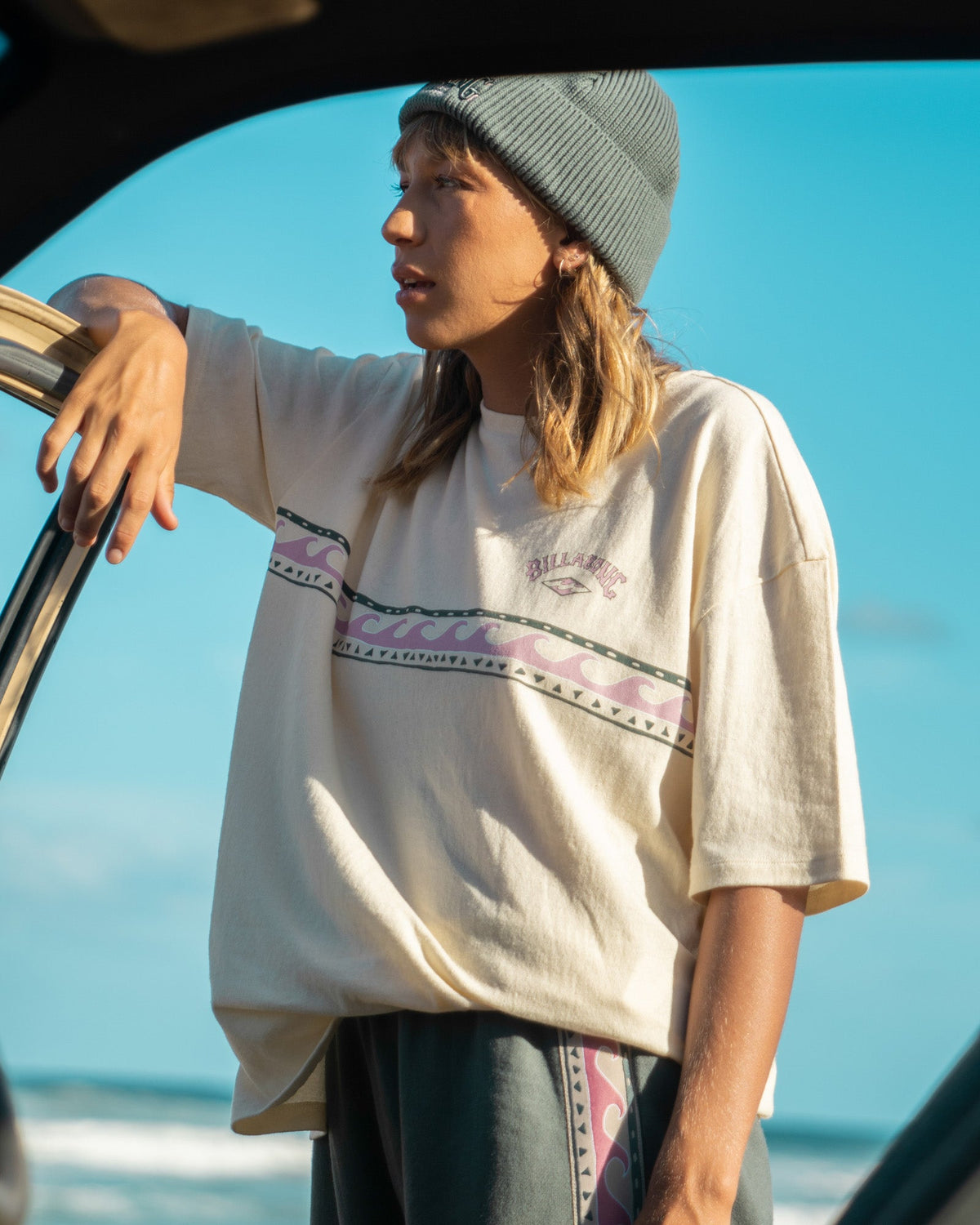Womens Looking Up T-Shirt White Cap - Image 1
