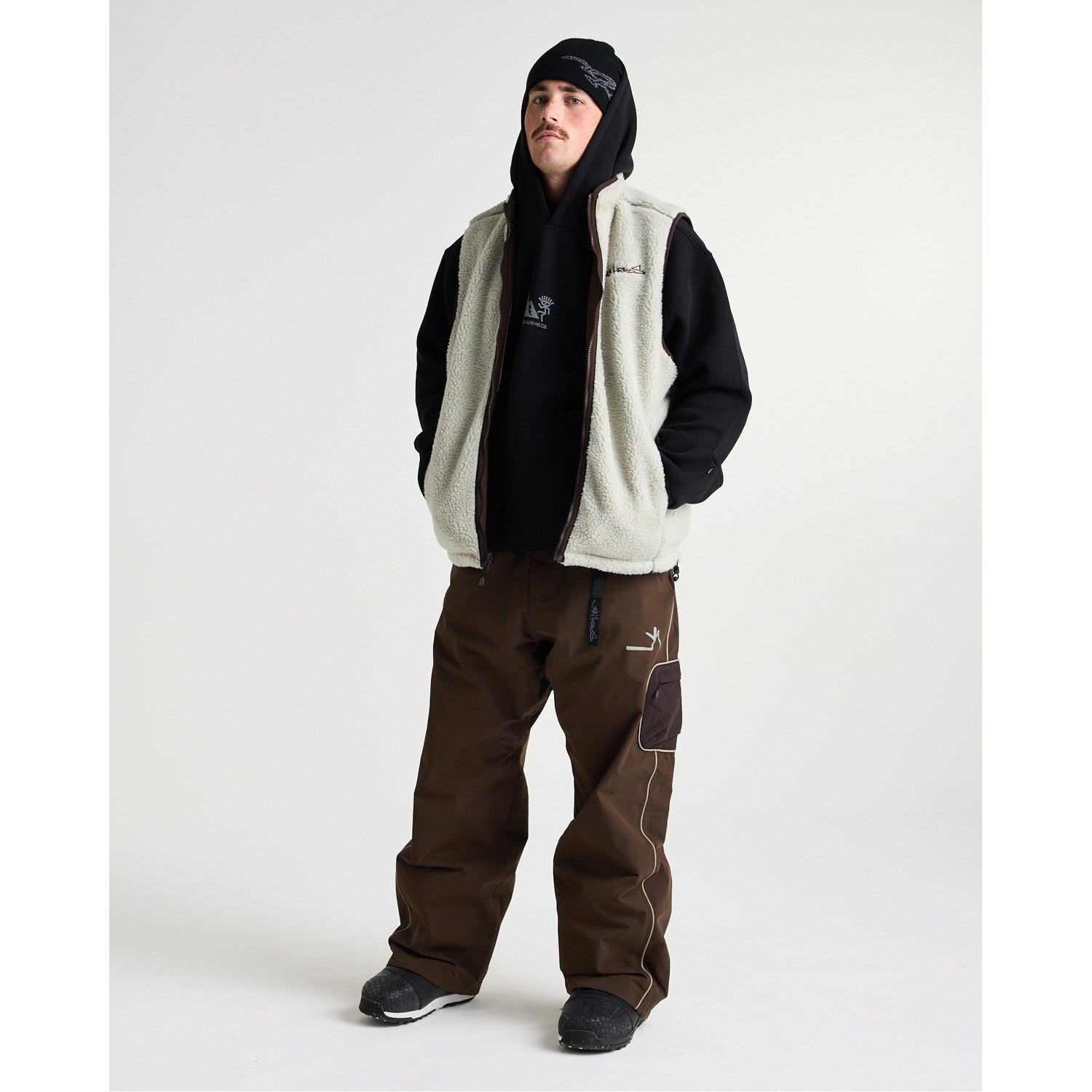 Mobbin Vest