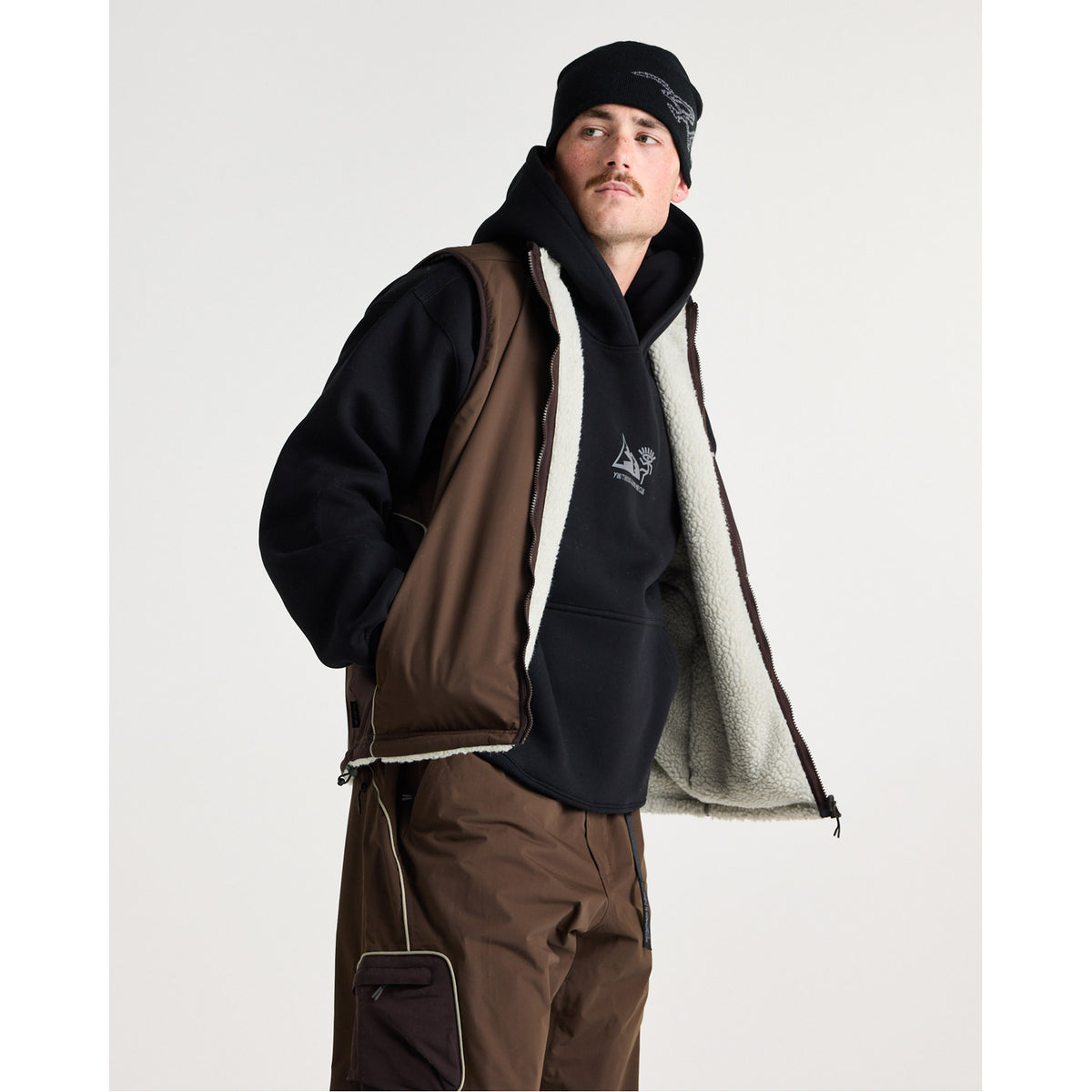 Mobbin Vest