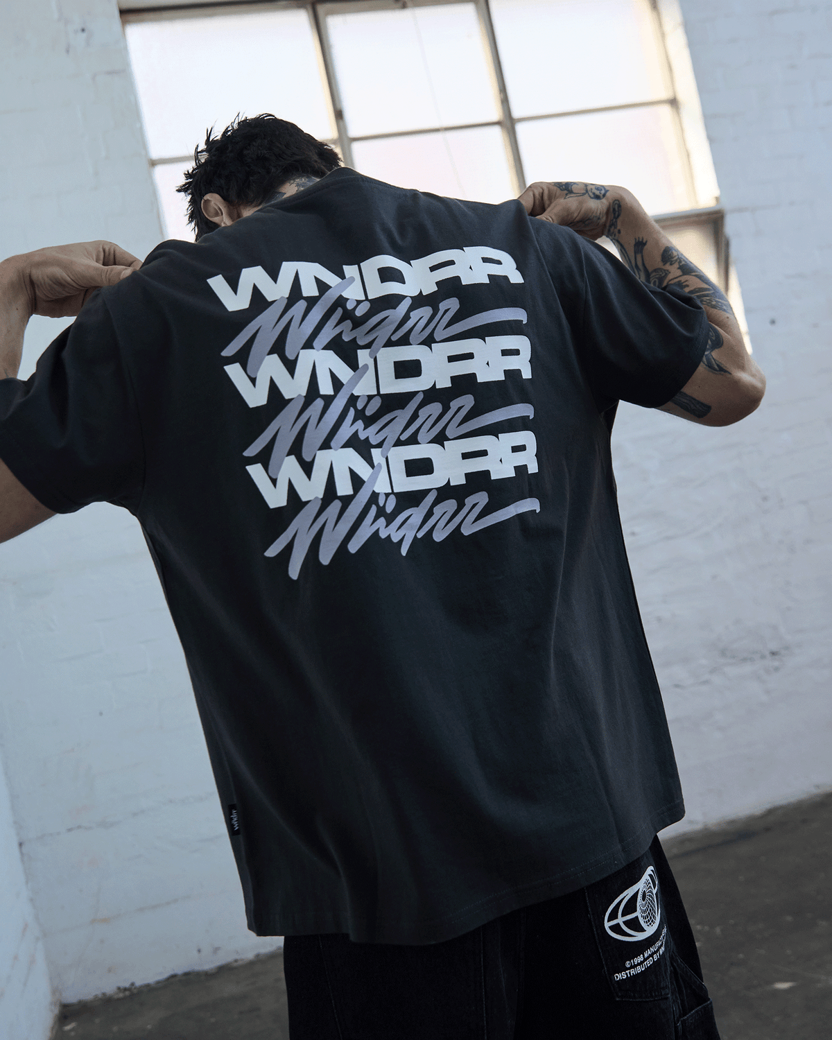 HEX BOX FIT TEE - FADED BLACK
