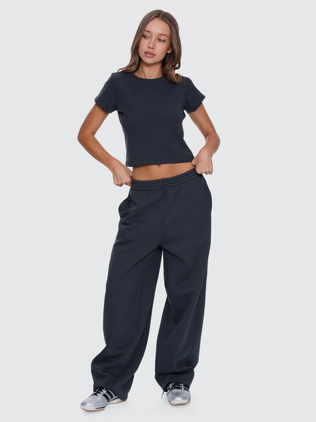 Womens Playmaker Track Pant Carbon - Image 6