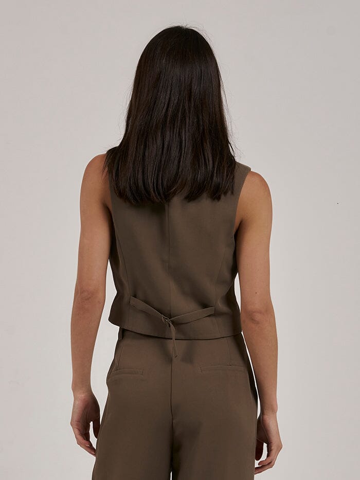 Agnes Vest