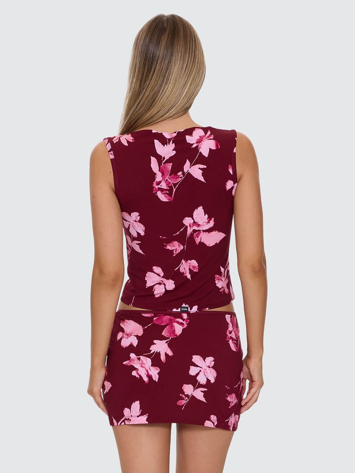 Mens Full Bloom Singlet Pomegranate - Image 4