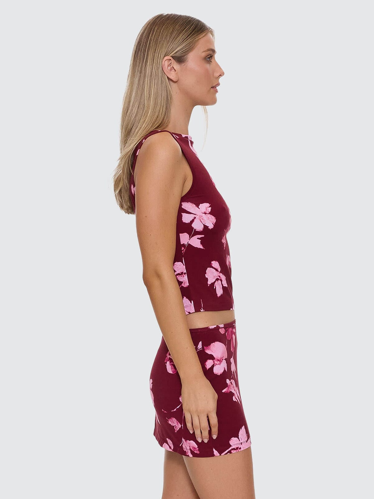 Mens Full Bloom Singlet Pomegranate - Image 5