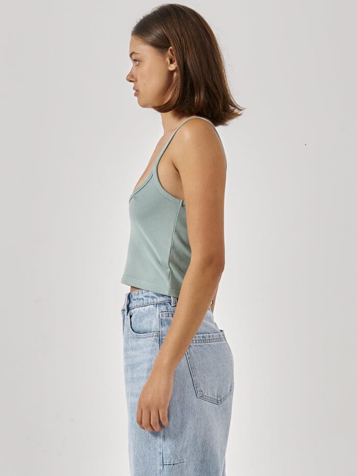 Two Minds Bound Tank