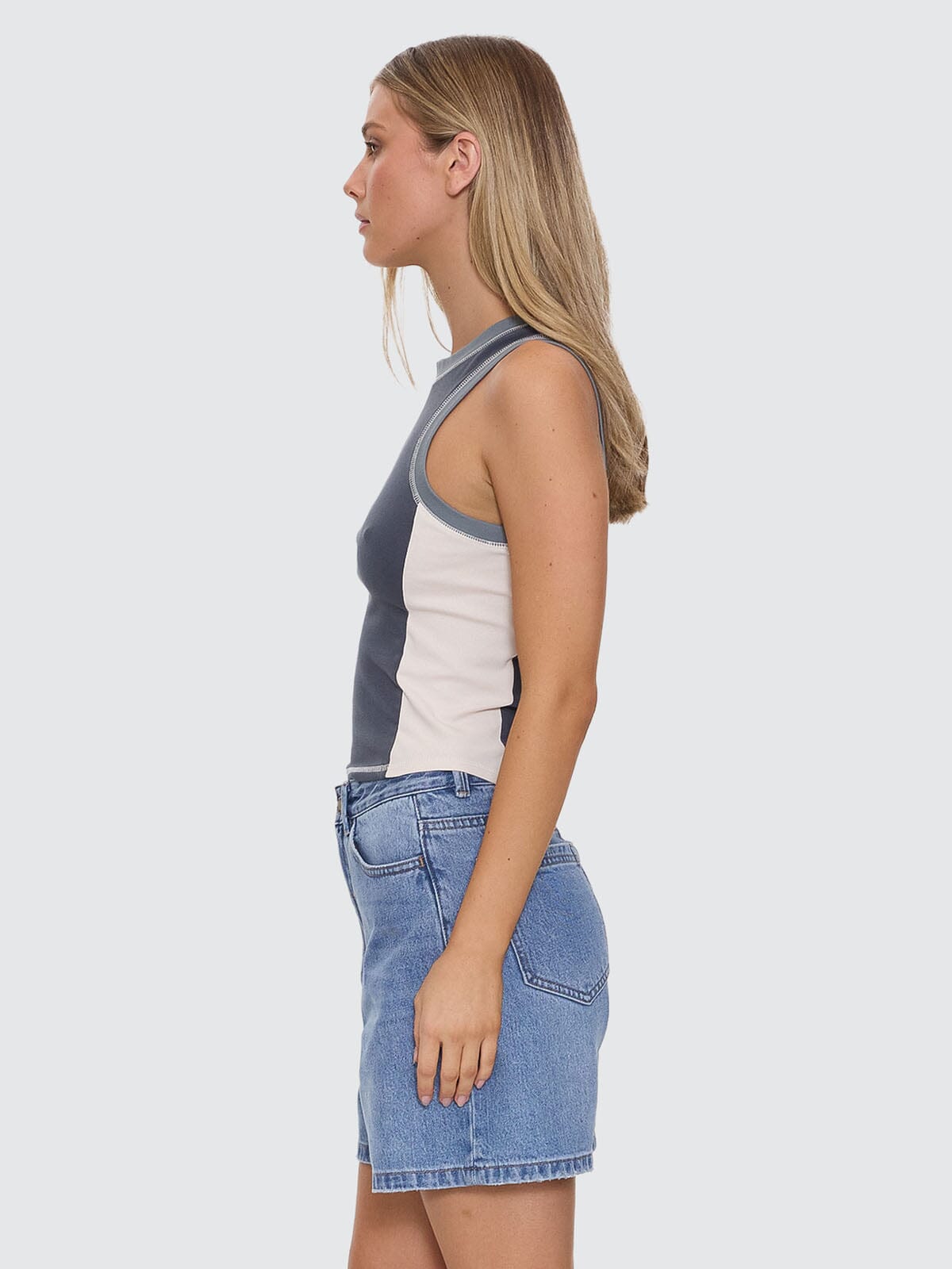 Grip Curve Tank