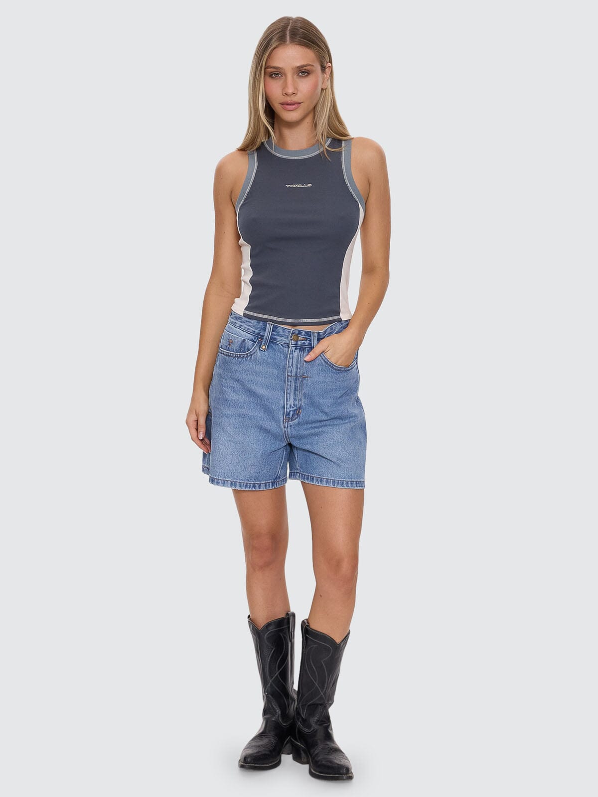 Grip Curve Tank