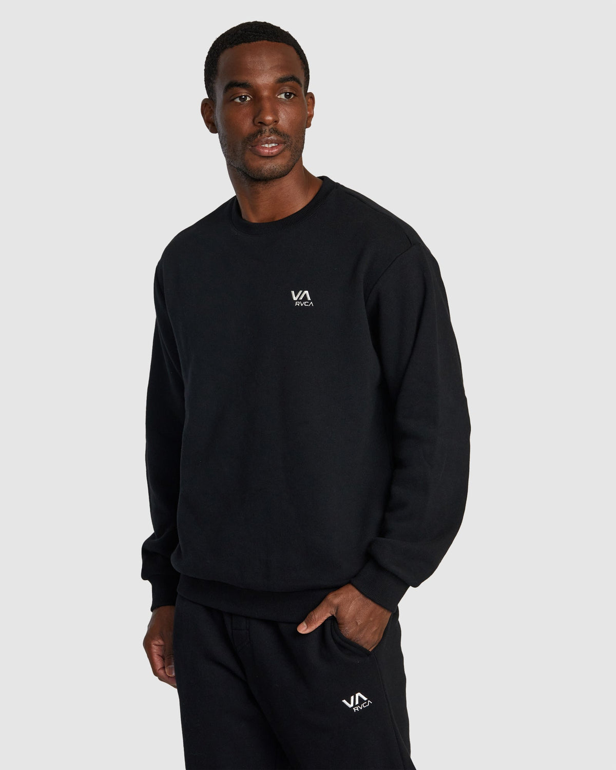 Mens Va Essential Crew Black - Image 2