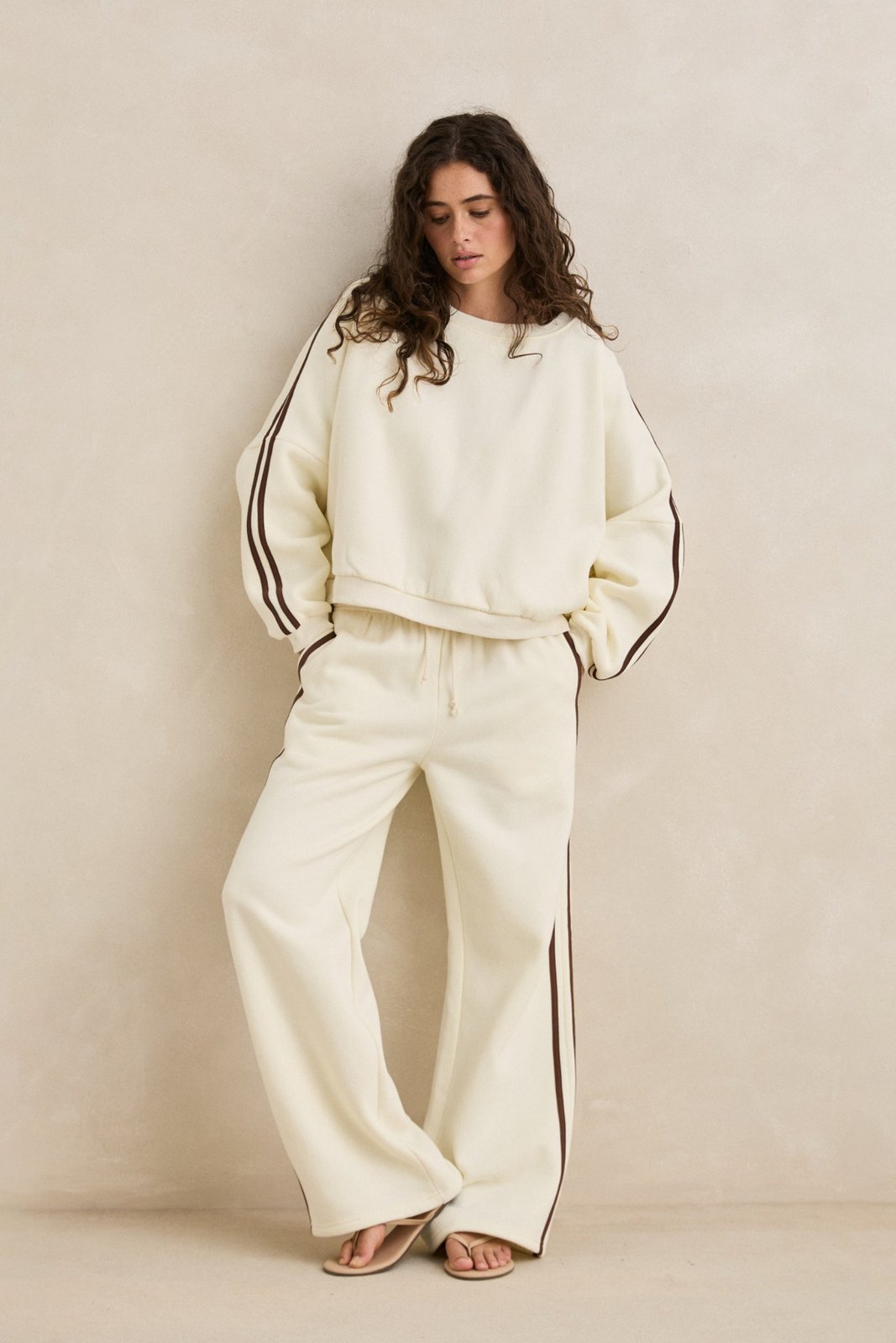 Contrast Sweatshirt Cream - Image 2