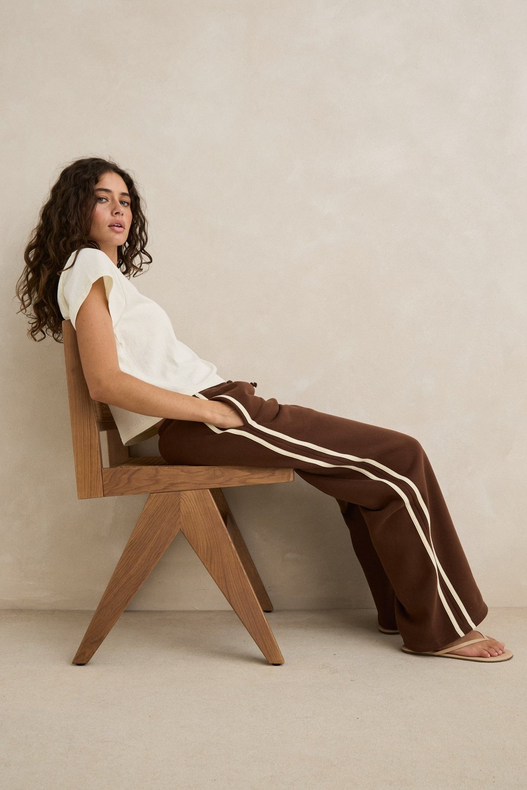 Contrast Trackpant Brown - Image 1