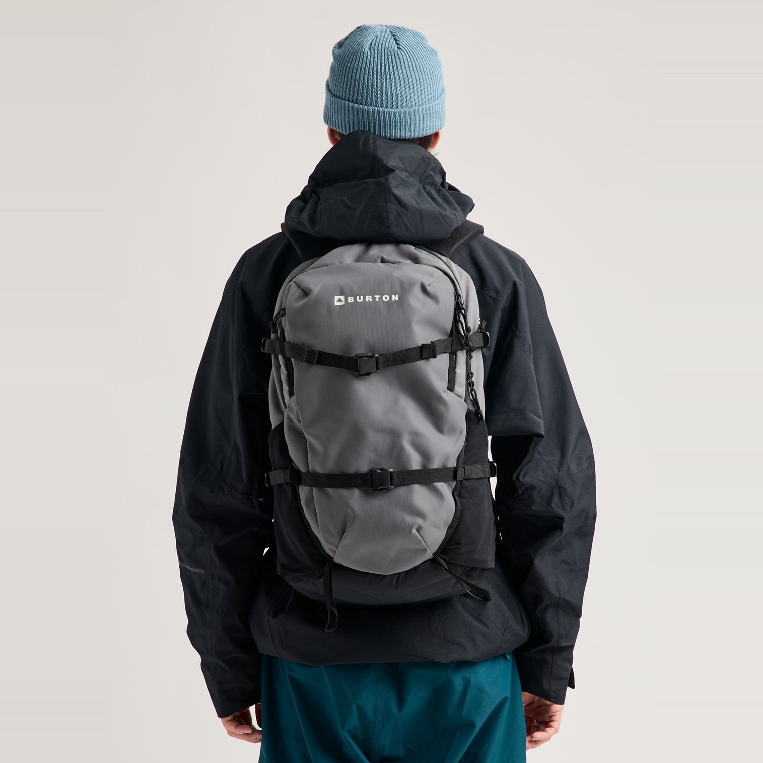 Day Hiker 30L Backpack Gotham Gray - Image 14