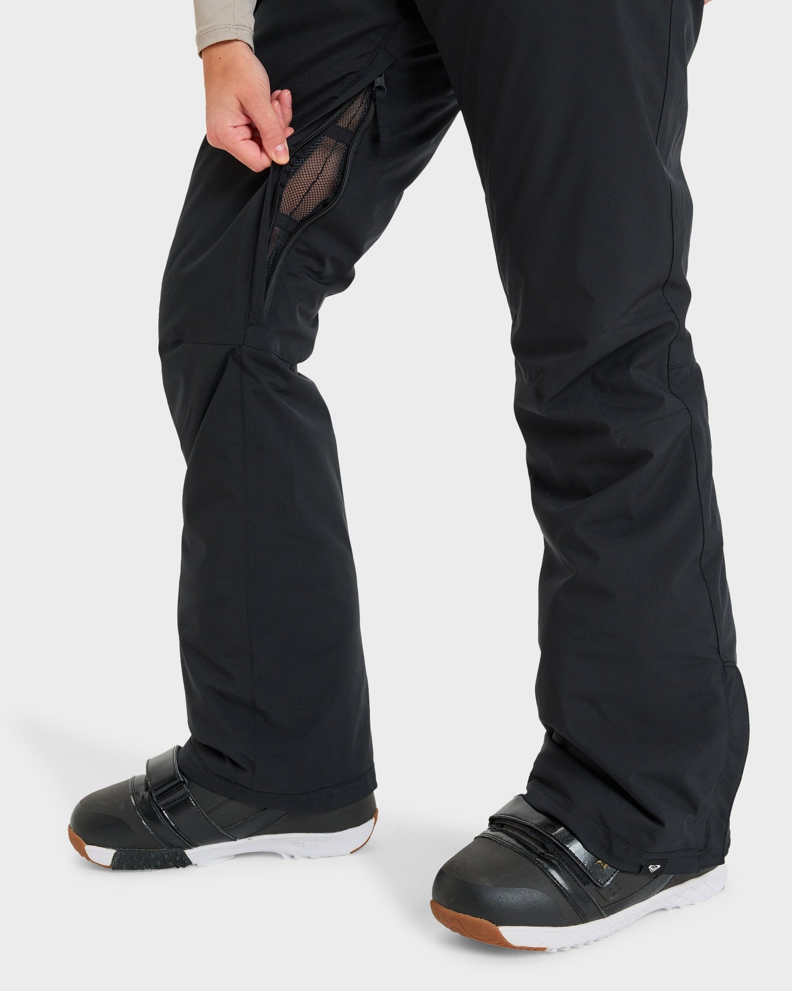 Womens Backyard Snowboard Pant True Black - Image 7
