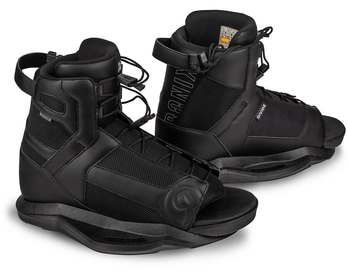 Krush Wakeboard w/ Divide Boot Package