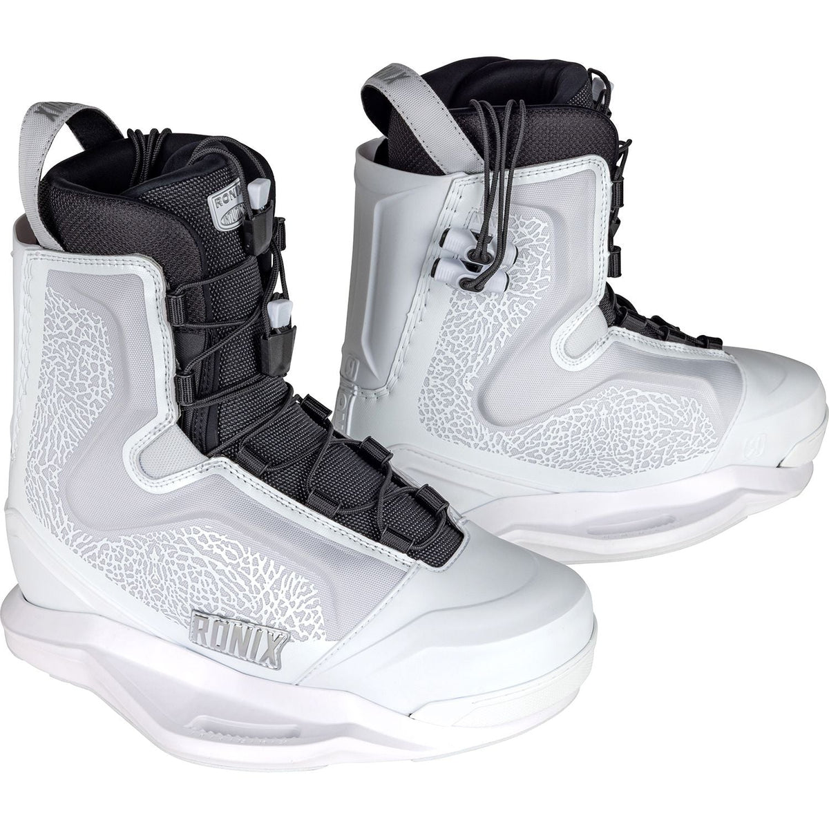 One Blackout Technology Wakeboard w/ One Boot Package - Image 12