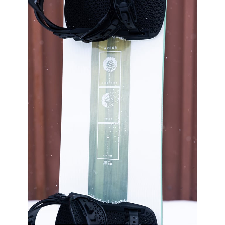 Womens Kuro Neko Decon Snowboard - Image 8