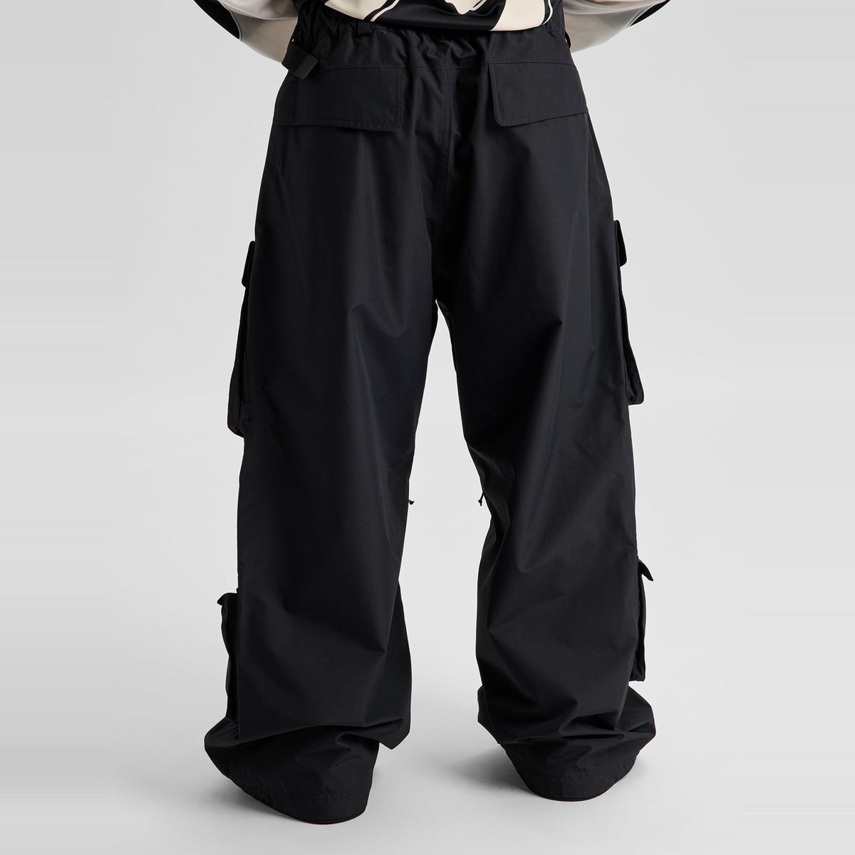 Mens 2L Baggy Cargo Pants True Black - Image 10